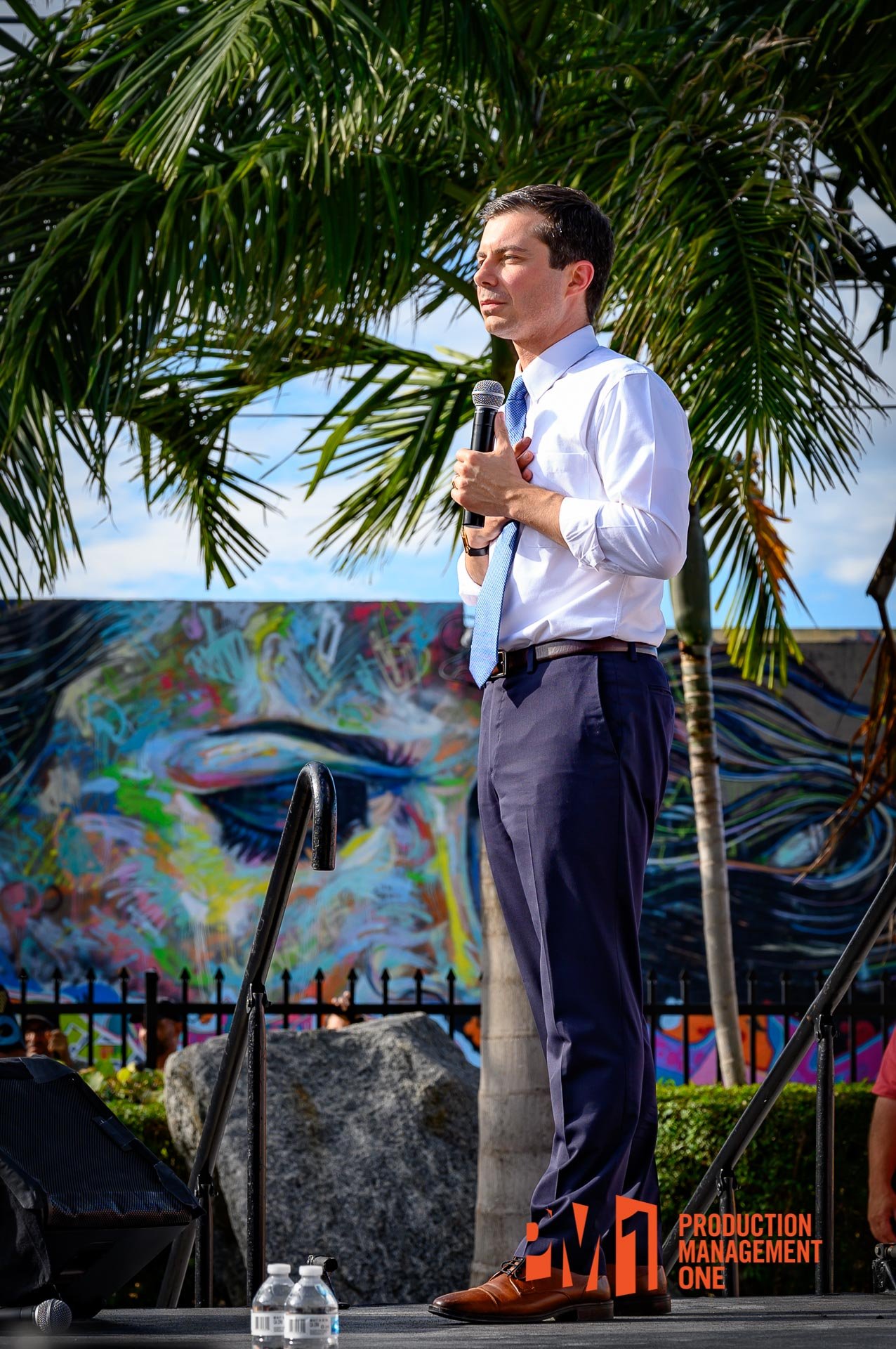A hopefully presidential candidate speaks to the crowd at Wynwood Walls, Miami in May 2019